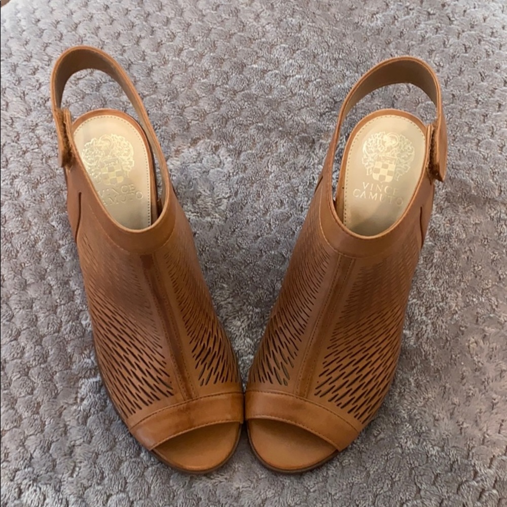 Vince Camuto Sandal